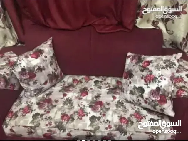 كنب 7 مقاعد تفصيل خشب ثقيل قماش نوعية ممتازة وكالةولا كأنه مستعمل