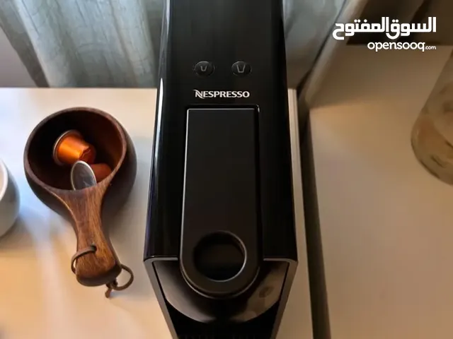 ماكينة نسبريسو إسينزا ميني سوداء استعمال قليل سعر البيع 400