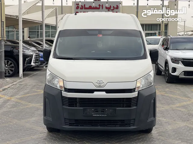Used Toyota Hiace in Sharjah