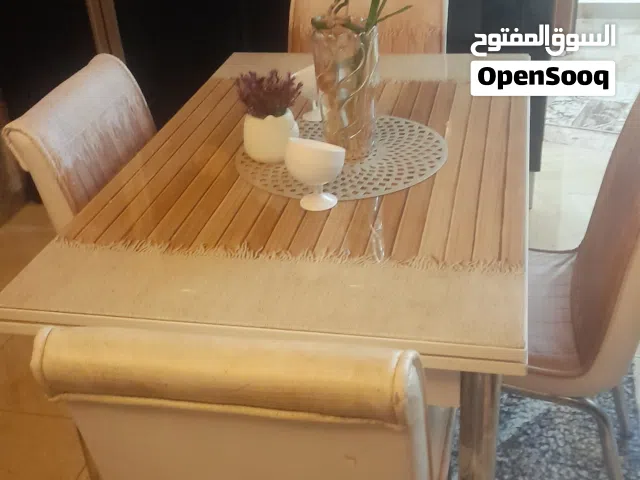 طاوله اكل اربعه كراسي