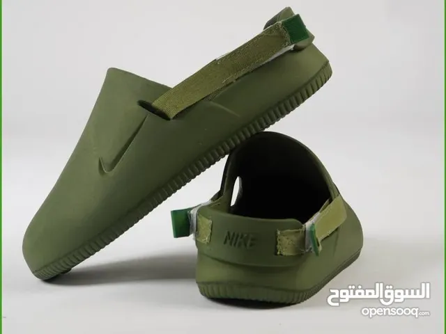 Crocs Nike حريمي / رجالي