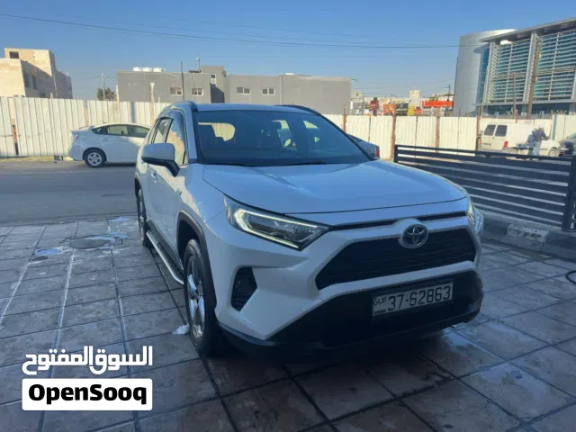2019 تويوتا راف فور LE