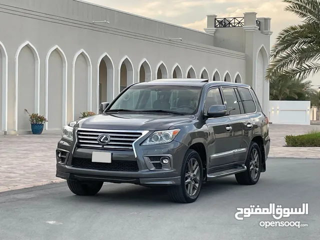 Lexus LX 570s Model 2013