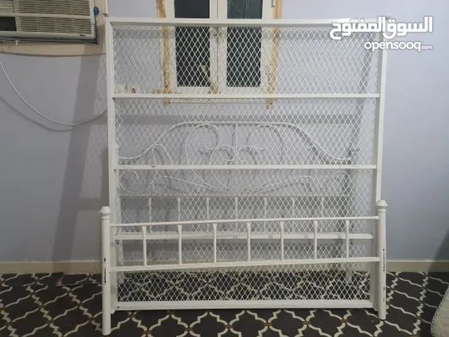 سرير نفر ونص حديد : سرير ابيض للبيع في السعودية على السوق المفتوح | السوق  المفتوح