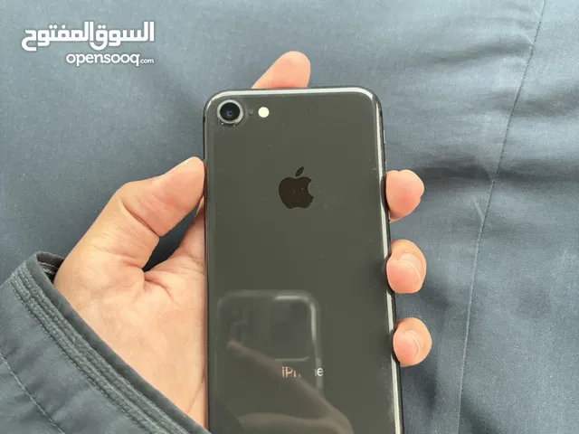 Apple iPhone 8 128 GB in Al Sharqiya