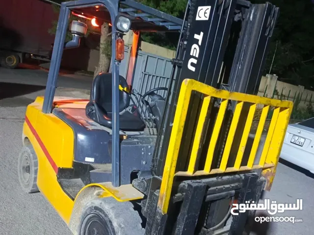 رافعات شوكية للبيع أو الايجار