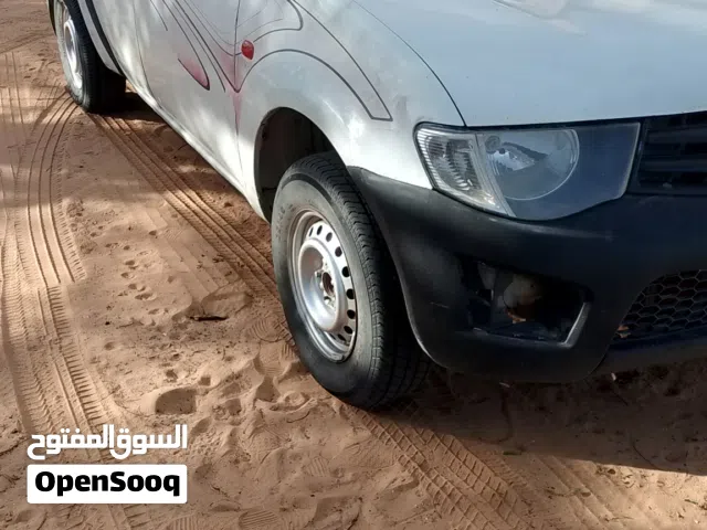 Used Mitsubishi L200 in Zawiya