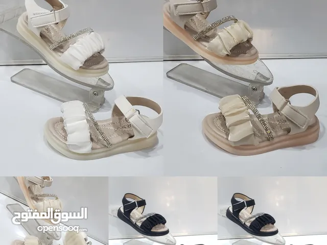 نتمز بكل جديد وانيق الشياكه الاحذية