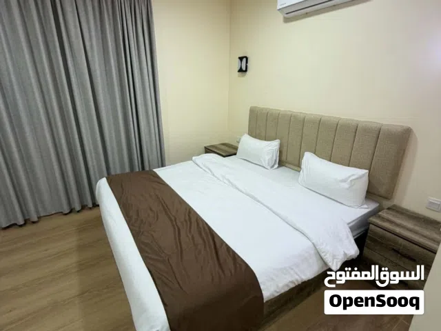 شقق فندقية جديدة بالعقبة - في وسط السوق
