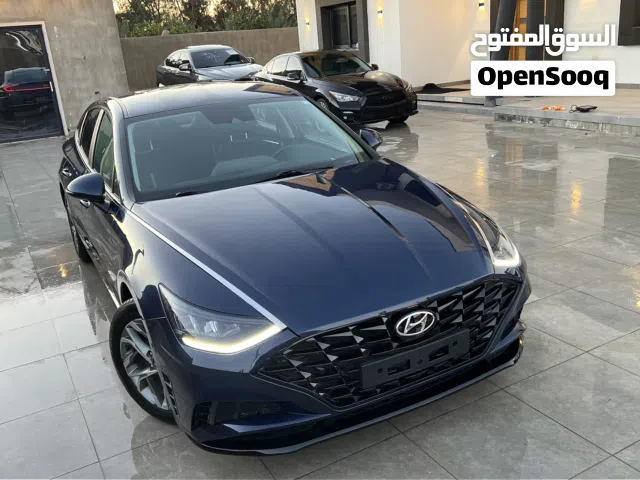 2021 هيونداي سوناتا Standard
