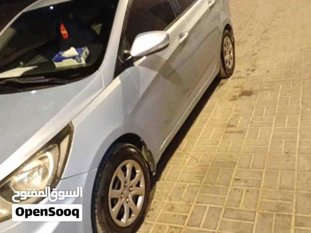 2014 هيونداي اكسنت SE