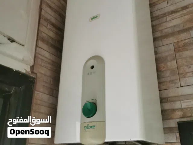 جيزر غاز للبيع مستعنل نظيف ماركه سيلبر ايطالي