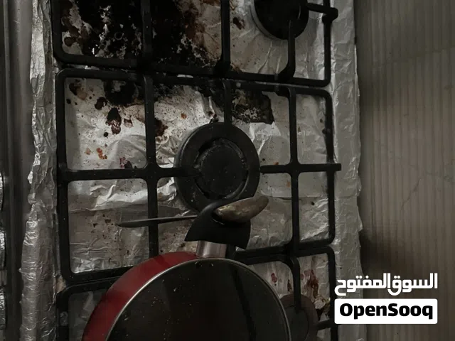 Cooker with oven