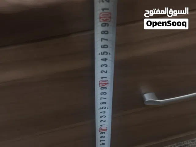 السلام عليكم للبيع طاوله باسرع وقت