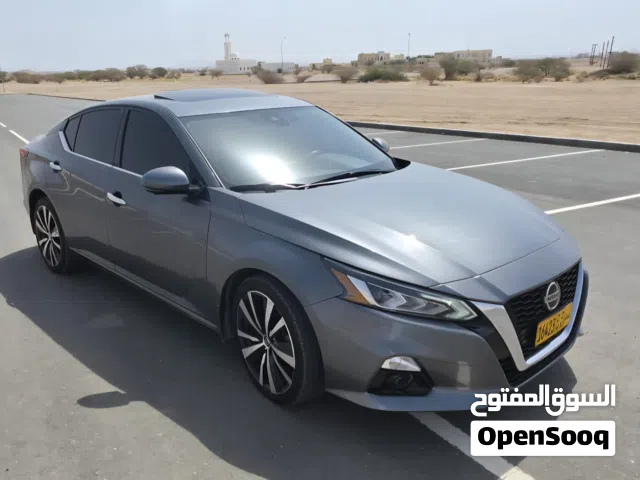 2020 Nissan Altima SL Sport + OPT