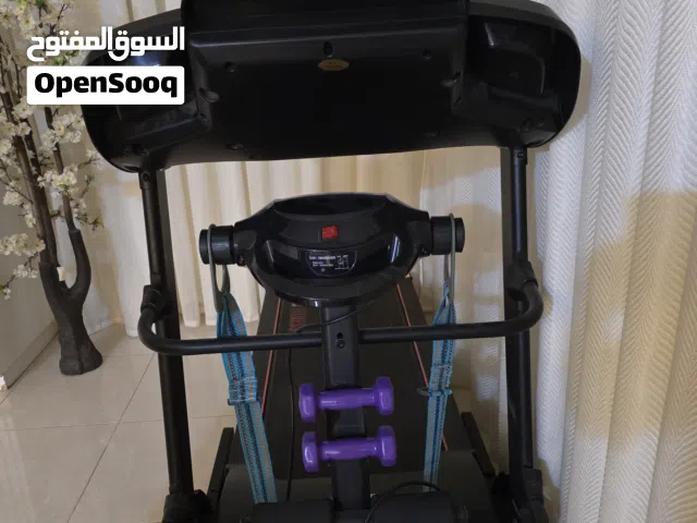 تريدميل كهربائي World Fitness متعدد الوظائف – مستعمل مع ملحقات رياضية