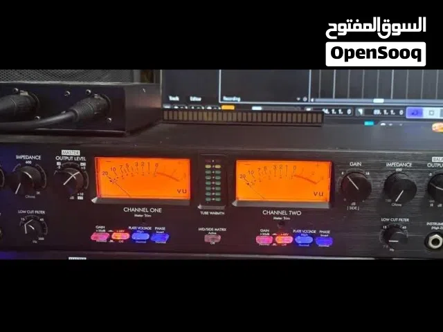 بري أمب أحترافي للبيع للجادين فقط  تسجيل بدقه عاليه ودفئ في صوت المايك في الاستديو ___ماركه عالميه.