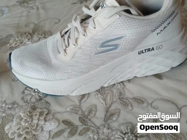 حذاء سكيتشرز sketchers shoes