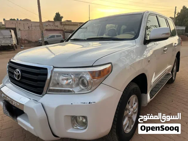 عربية لاندكروزر 2012 سعودية