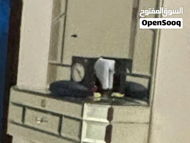 كونسول زجاج بدرج خشب