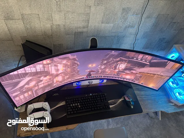 Samsung odisyy g9 ,49 inch , super clean , 240 mhz Curf 600
