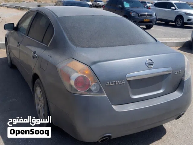 نيسان  التيم
