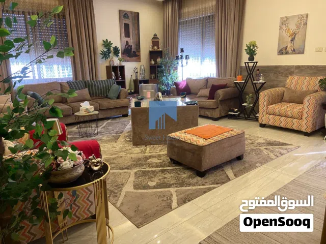 165 m2 3 Bedrooms Apartments for Sale in Amman Tla' Ali