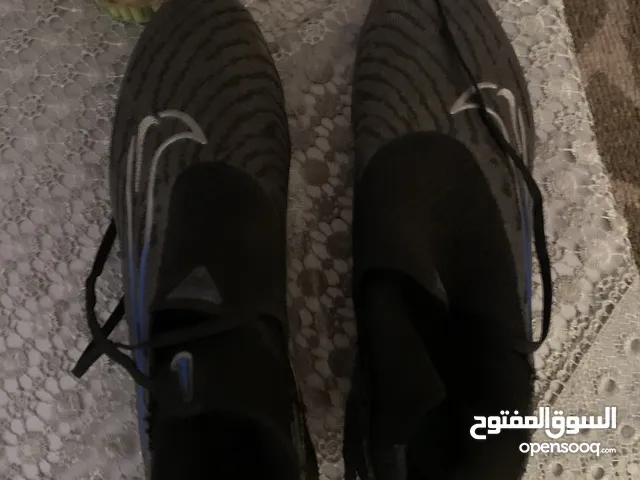 حذاء فانتوم رقم 44