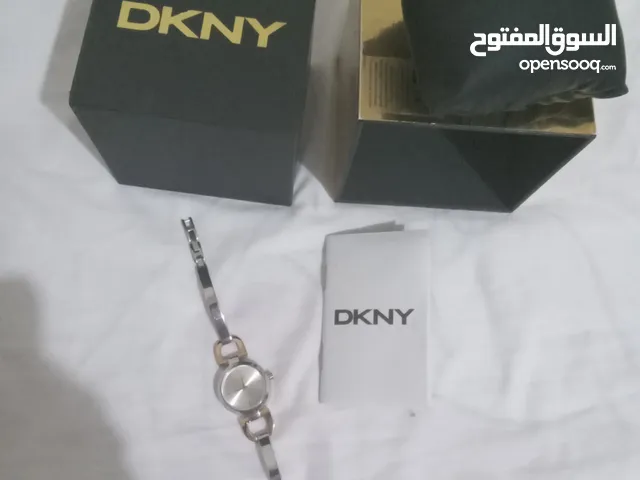 ساعة DKNY جديدة للبيع