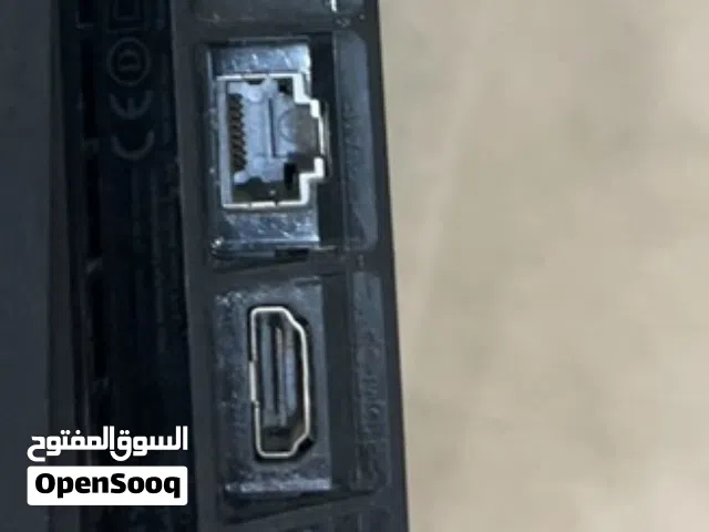 للبيع ثنين سوني 4 نظيفين جداً مع يدتين