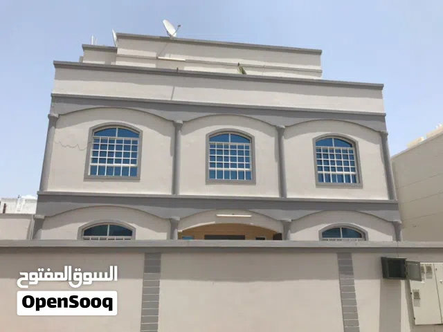 250 m2 3 Bedrooms Apartments for Rent in Muscat Al Khoud