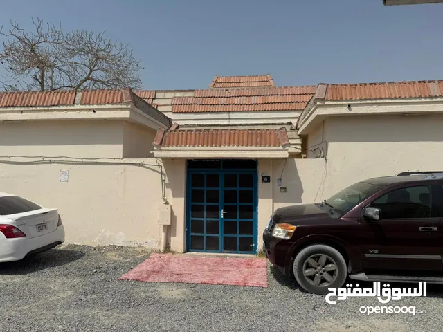 2600 ft² 4 Bedrooms Townhouse for Sale in Sharjah Al Ghafeyah area