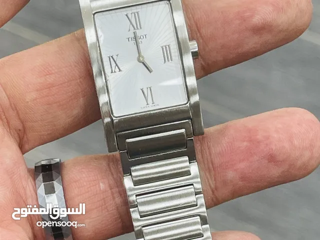 تيسوت سويسري Tissot swiss made الساعة بحالة الوكالة بدون كفالة فيها خدش صغير بالزجاج