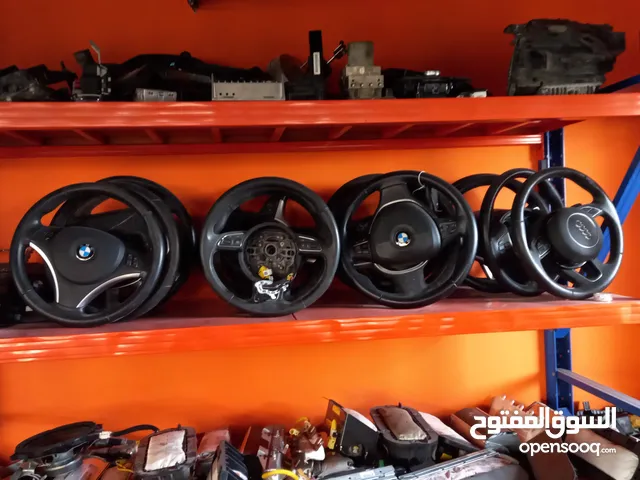 بي ام ومرسيدس