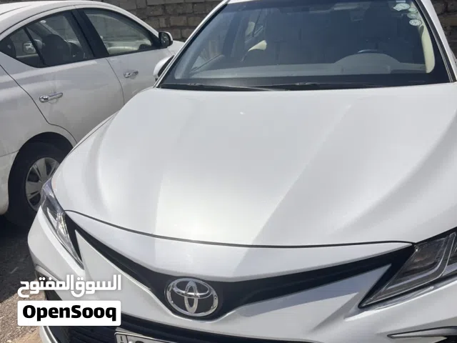 تيوتا كامري وارد خليجي 2022 فئه le