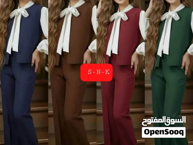طقم بناتي ثلاث قطع رروعه يلبس من 4__10
