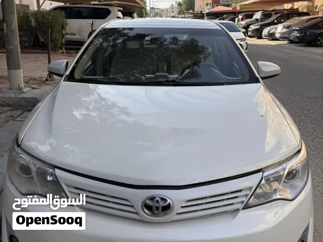 2014 تويوتا كامري GL