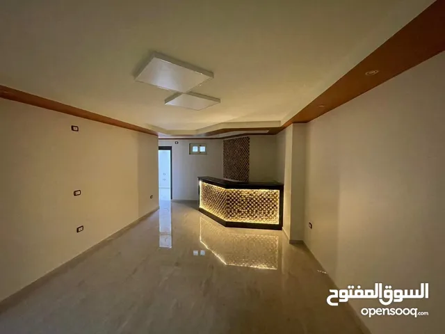 فرصه في الإسكندرية- عياده مرخصه للإيجار. خالصه الضرايب ترخيص طبي