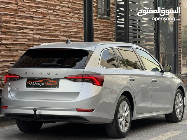 Škoda Octavia Station A8 ، حبة نادرة و مميزة عداد قليل ، فحص نخب ، بحالة الوكالة 2021