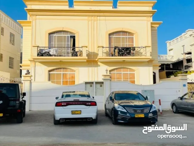 600m2 More than 6 bedrooms Villa for Sale in Muscat Ghubrah