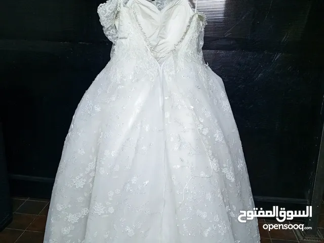 فستان زفاف عروس