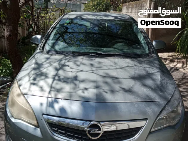 2011, أوبل, استرا, Design