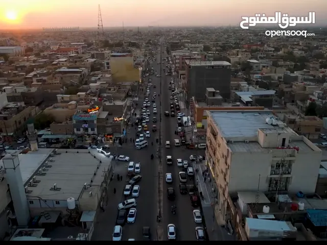 عيادات طبية لإيجار موقع مميز سوق الجنينة على الشارع العام السايدين مقابل جامع الكرناوي