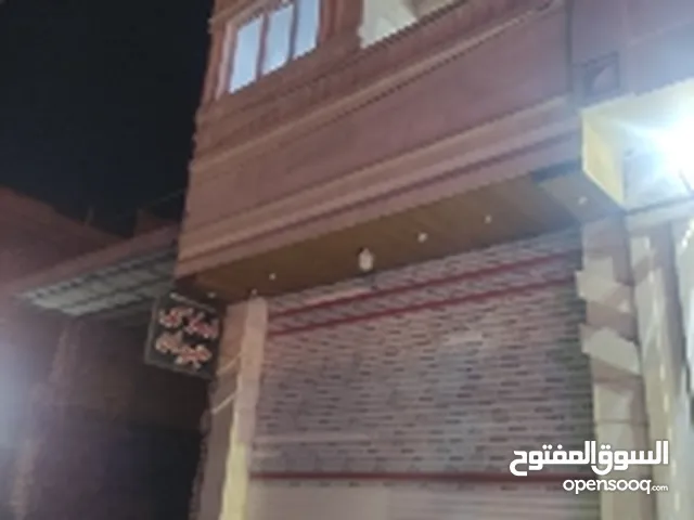 200m2 More than 6 bedrooms Townhouse for Sale in Basra Jumhuriya