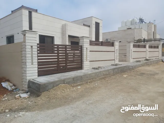 213 m2 3 Bedrooms Townhouse for Sale in Amman Jubaiha