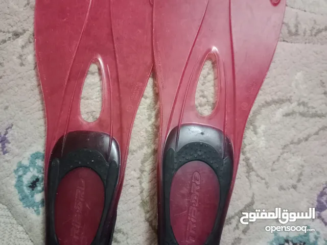 زعانف للاطفال سن من 5 الي 6 سنوات