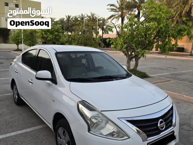2018 نيسان صني Standard