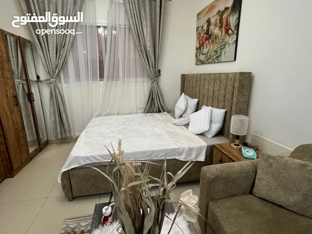 (هشام)عرض استزديو مجهز للعيش براحه واناقه واسلوب عصري بالقرب من ستي سنتر بسعر ممتاز جدا لن يتكرر ا