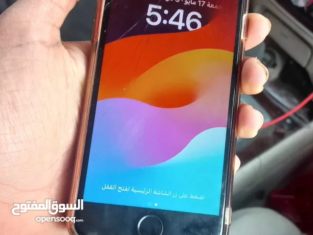 Apple iPhone SE 2 64 GB in Tripoli