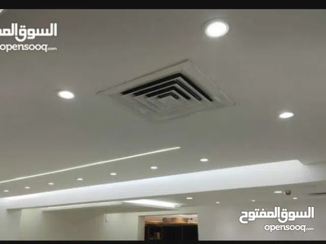 فرصة رائعة للتنازل عن مكتب فاخر في شارع الدفاع  المساحة: 65 متر2 تقريبًا